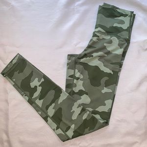 Aerie camo leggings